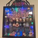 Marco decorativo para las figuras de Kinder Joy Stranger Things